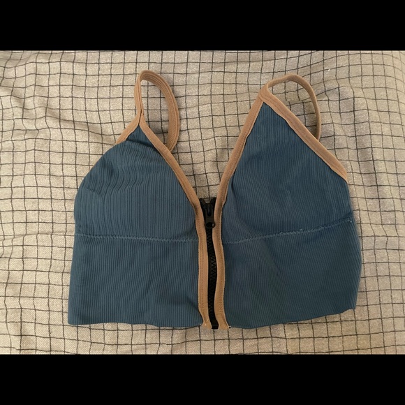 Women’s zip up bralette - Picture 11 of 15